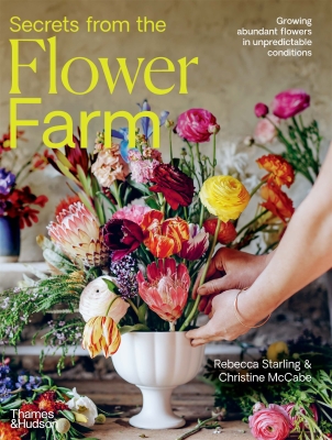 Book cover image - Secrets from the Flower Farm