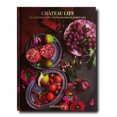Book cover image - Chateau Life: Cuisine and Style in the French Countryside