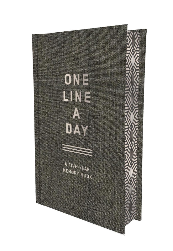 Book cover image - Charcoal Canvas One Line a Day