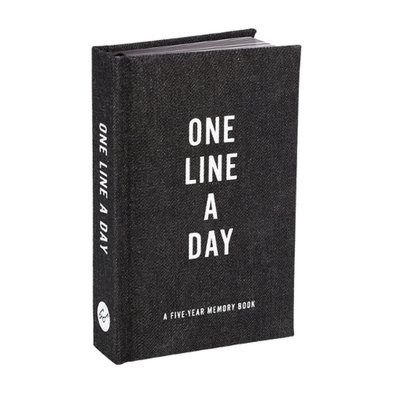 Book cover image - Black Canvas One Line a Day