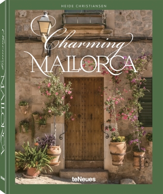 Book cover image - Charming Mallorca