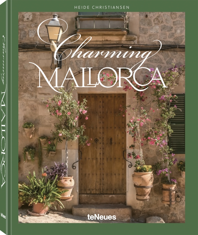 Book cover image - Charming Mallorca