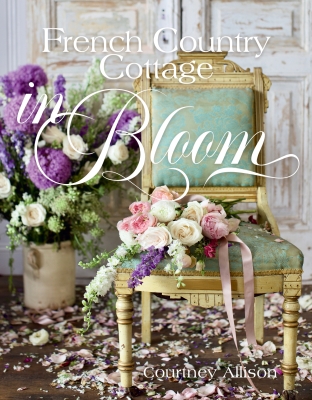 Book cover image - French Country Cottage in Bloom