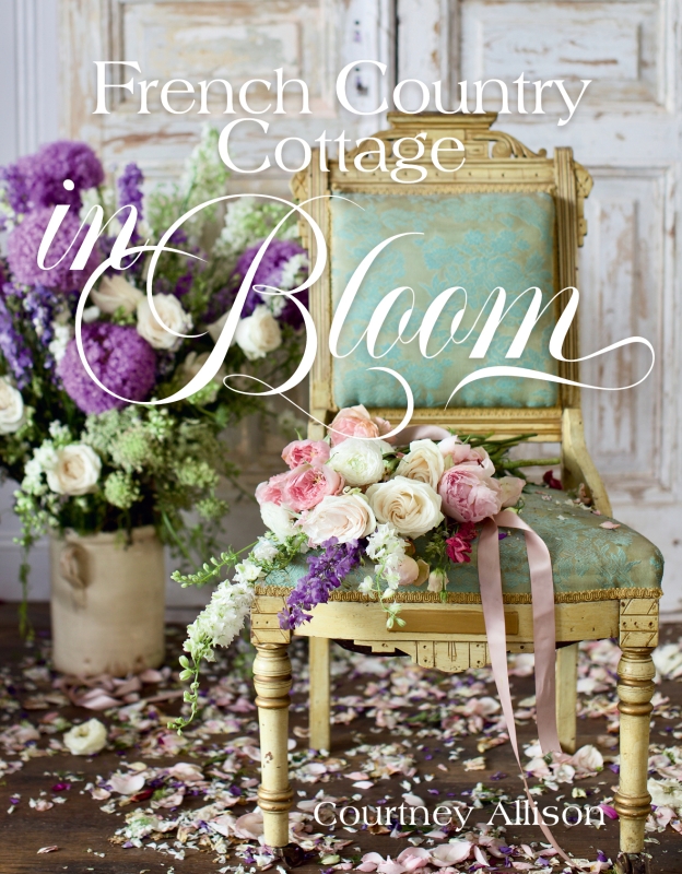 Book cover image - French Country Cottage in Bloom
